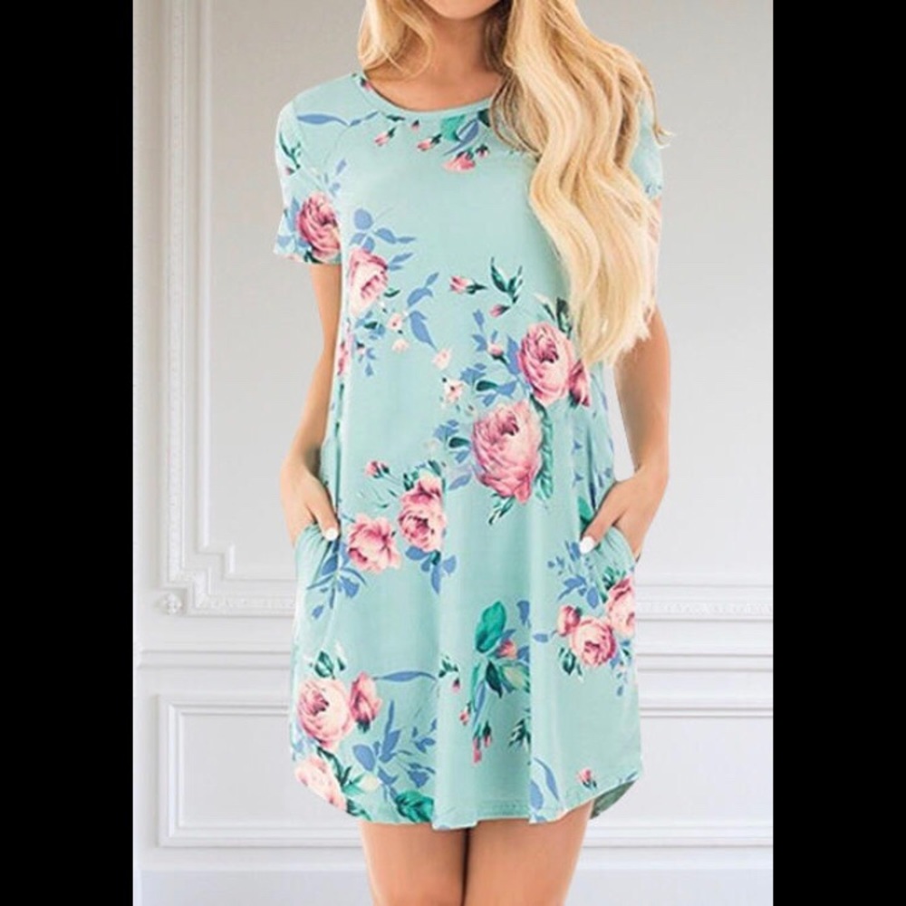 Floral O-Neck Pocket Mini Dress